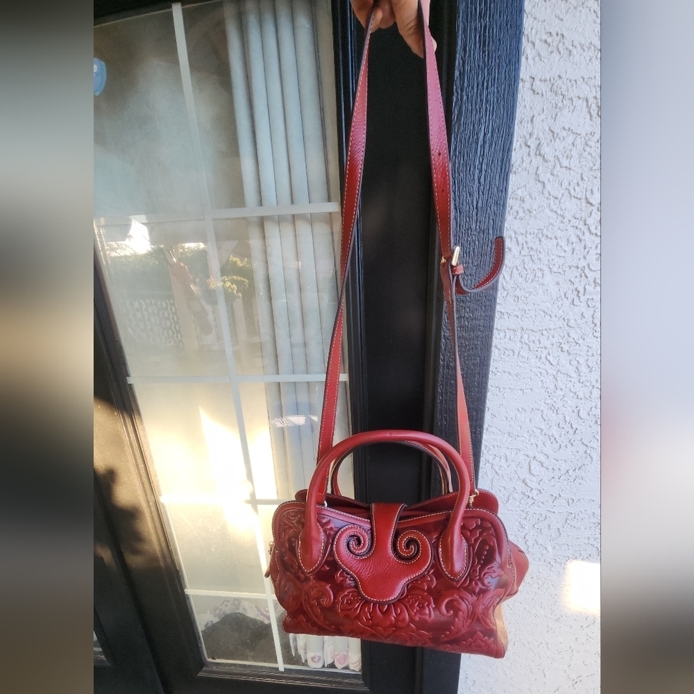 Pijushi Leather Handbag‎ - Picture 5 of 12